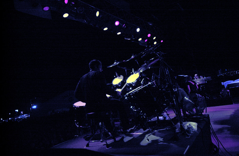 CROWD 008