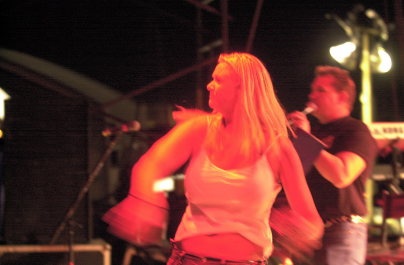 CROWD 030